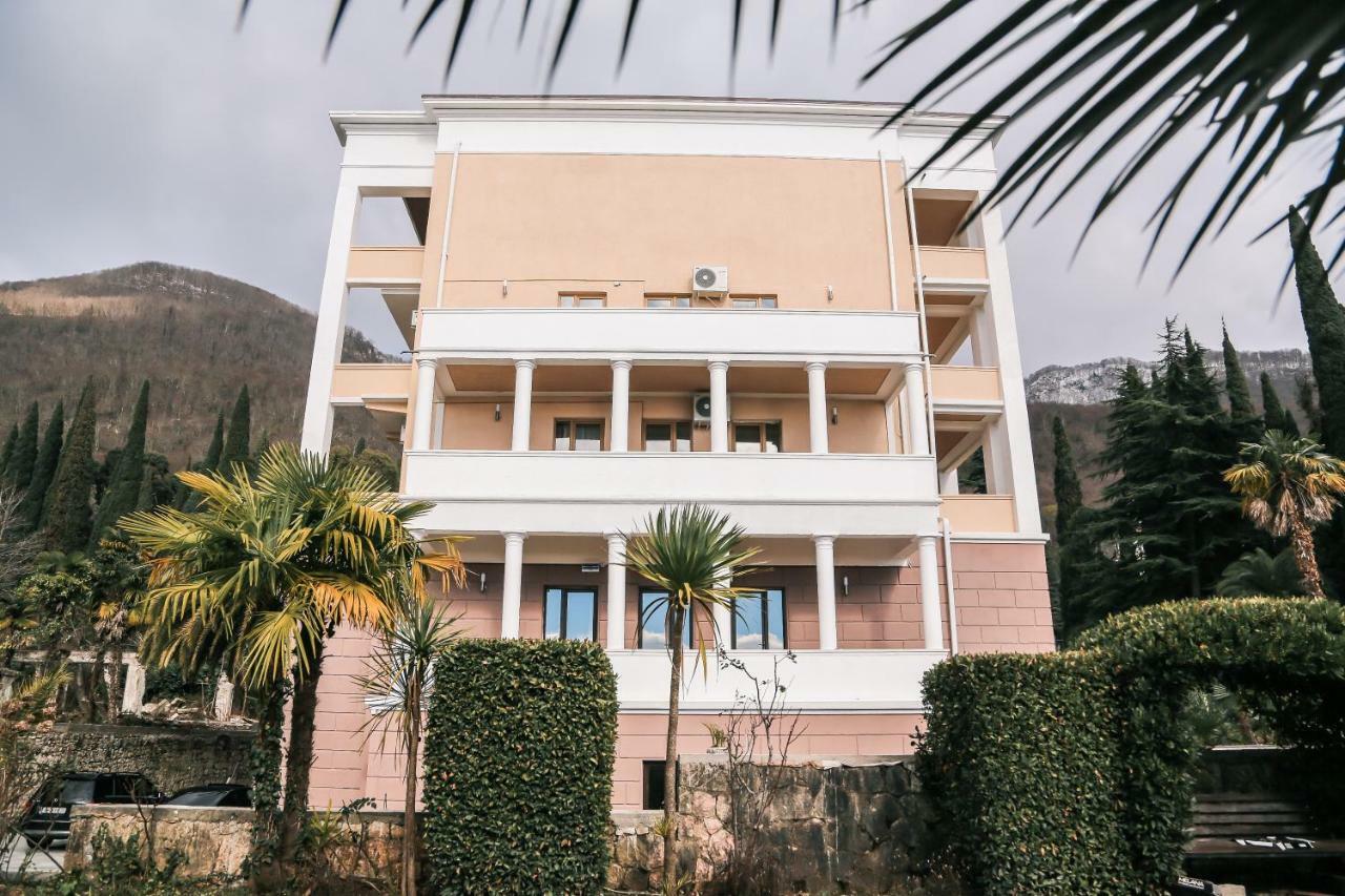 Old Gagra Hotel Esterno foto
